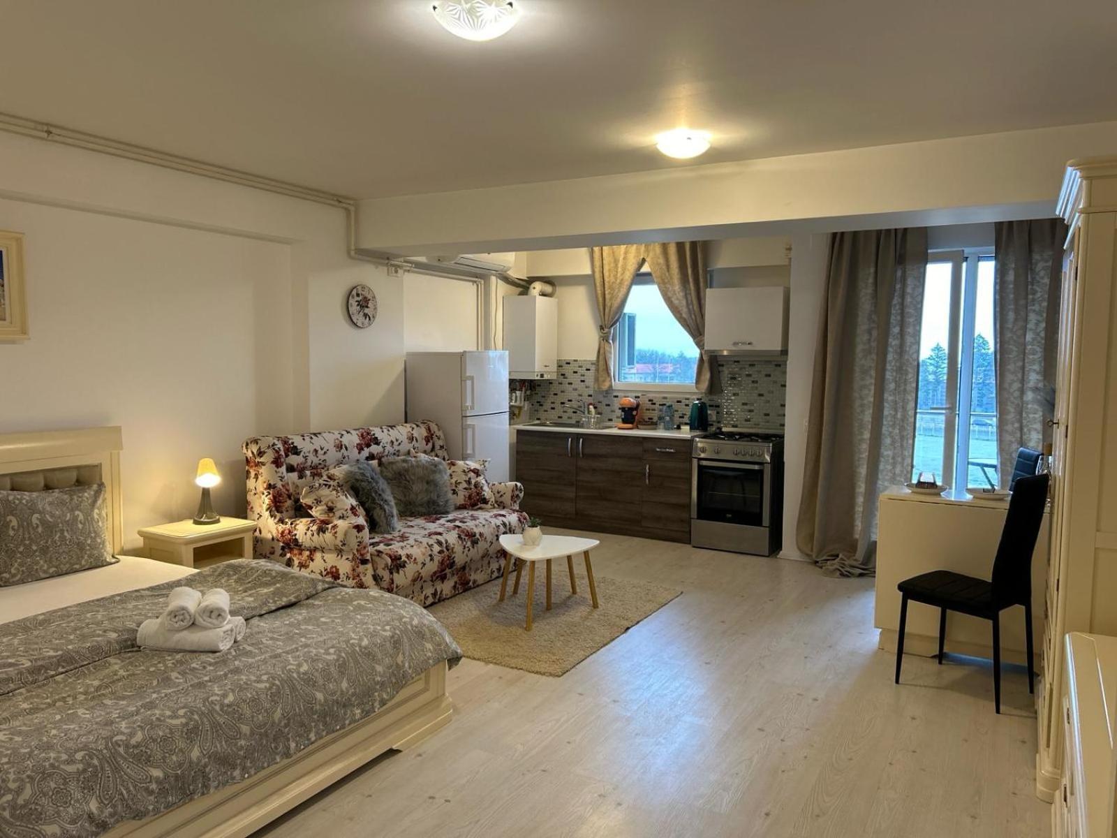 Airport Residence Отопени Экстерьер фото
