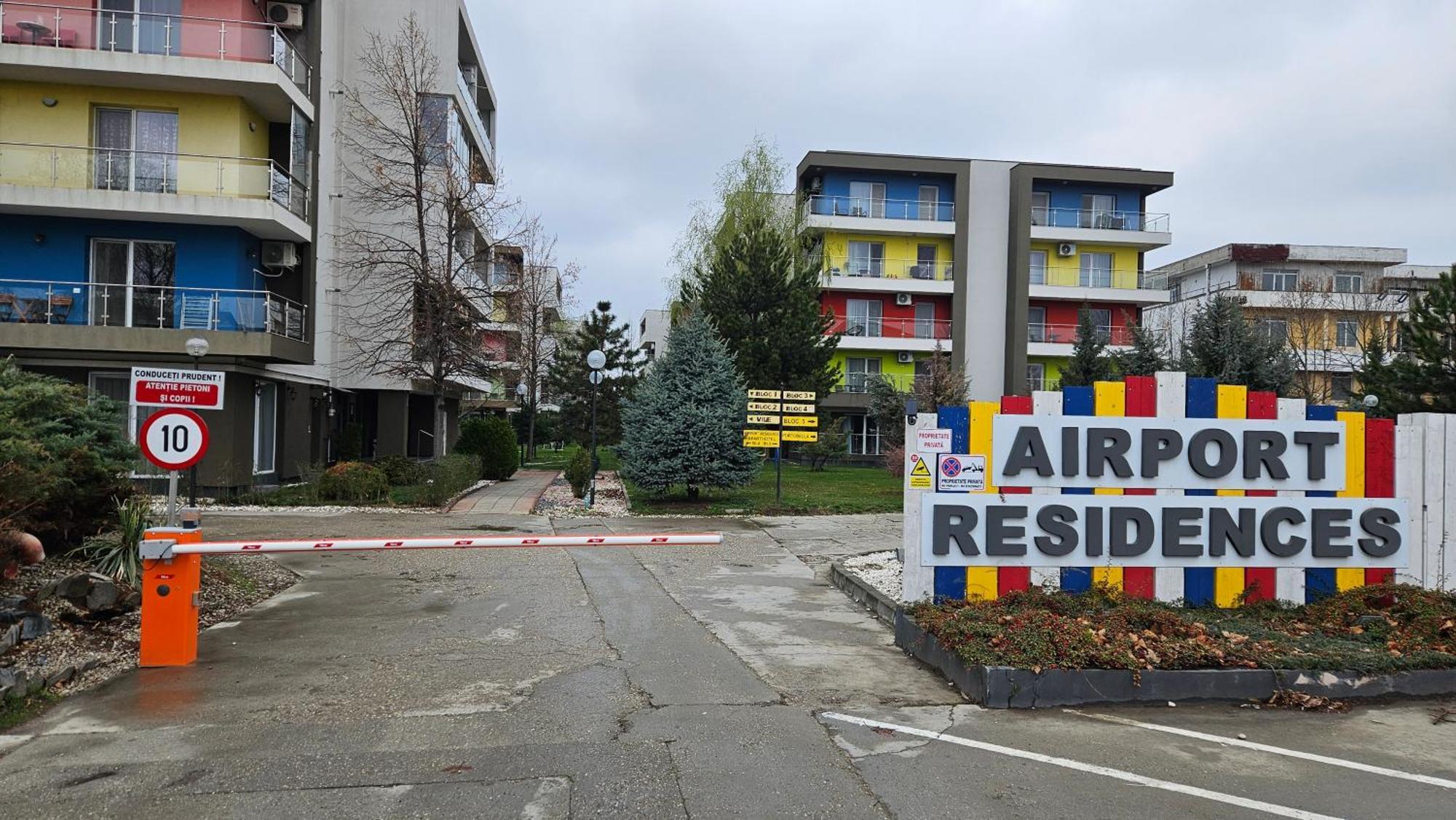 Airport Residence Отопени Экстерьер фото